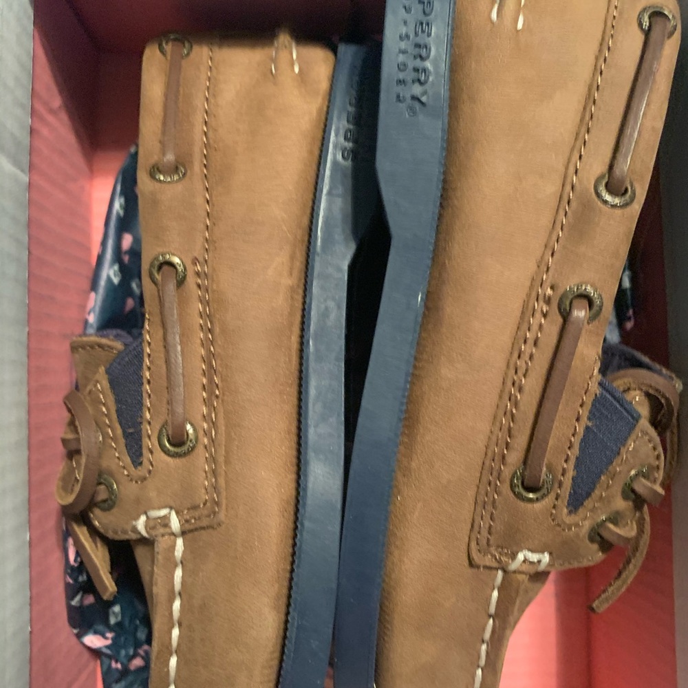 Brand new kids sperry vineyard vines shoes